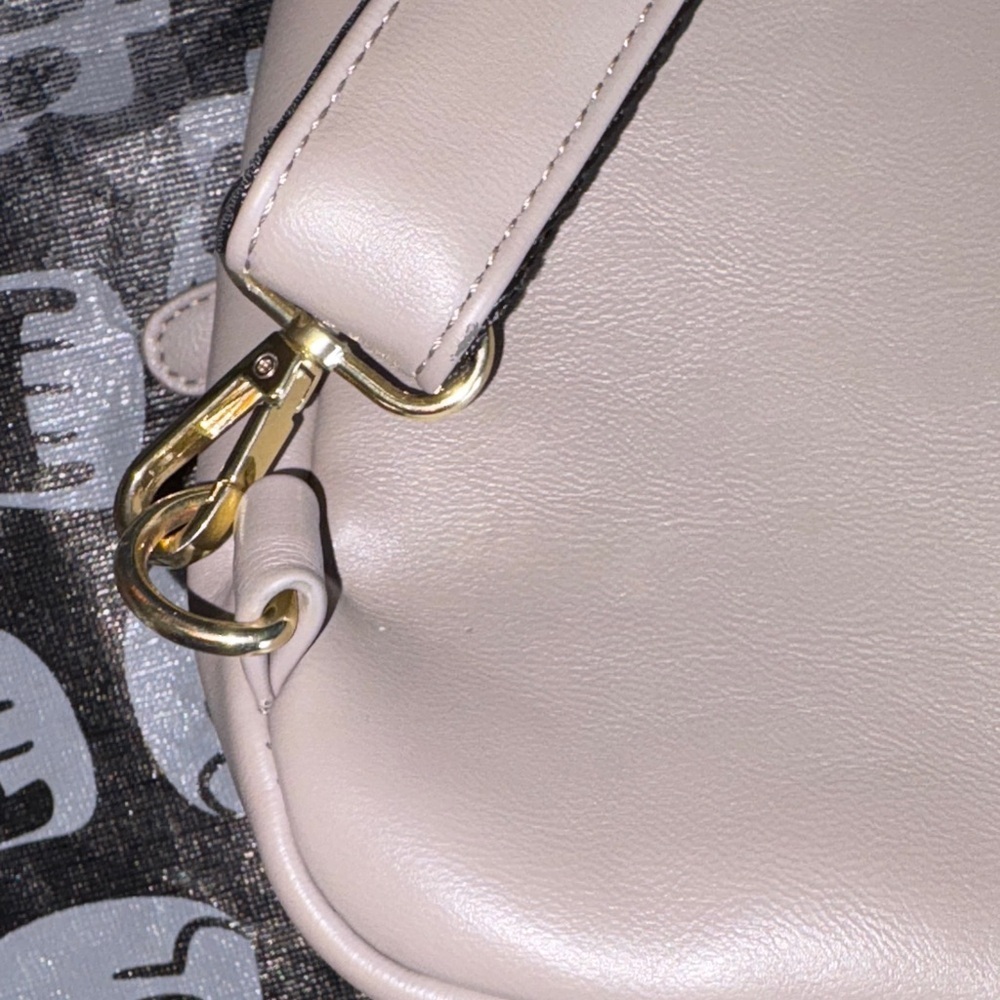 Beige/Gray Crossbody Bag with Gold Accents and adjustable straps - Picture 5 of 7